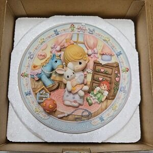 Precious Moments Sculpted Plate 186384 GIRL WITH BUNNY   Hamilton Collection